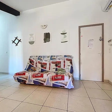 Chateau Reveillon Ii -piscine - - Climatisation باجيس